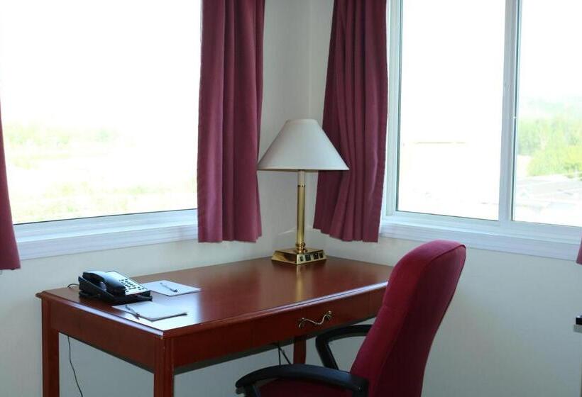 شقة غرفتين نوم مزودة بشُرفة, Nomad Hotel & Suites