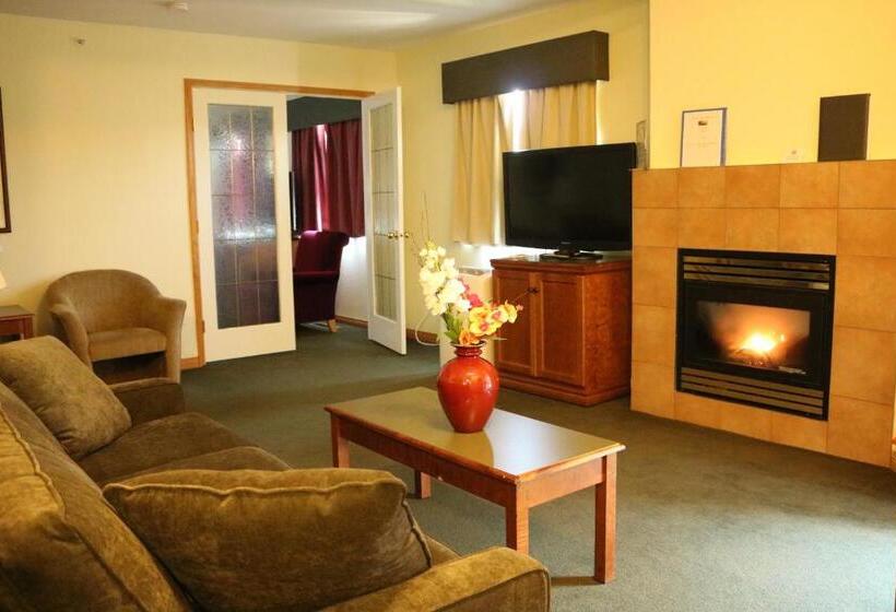 شقة غرفتين نوم مزودة بشُرفة, Nomad Hotel & Suites