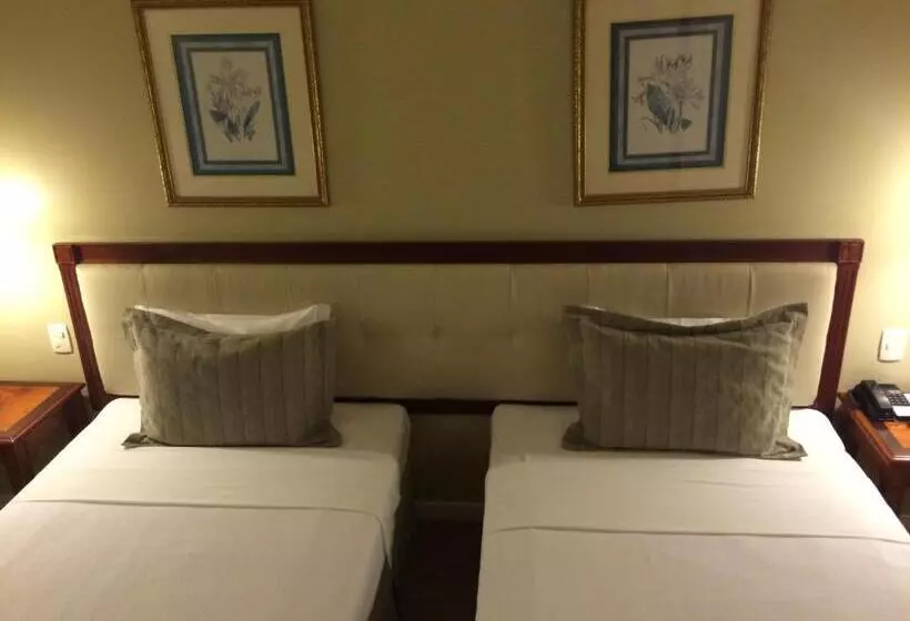 Deluxe Kolmen Hengen Huone Merinäkymä, Olinda Rio