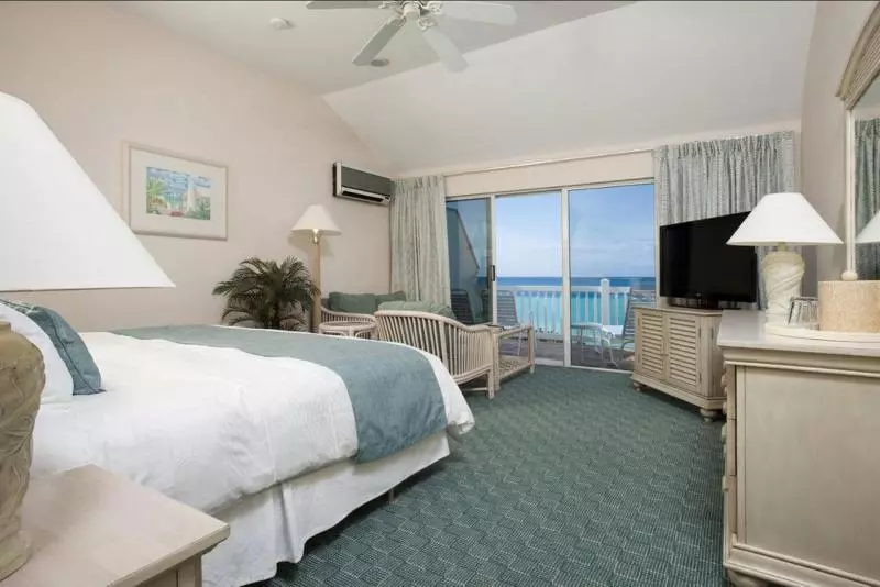 اتاق لوکس با تخت بزرگ, Pompano Beach Club