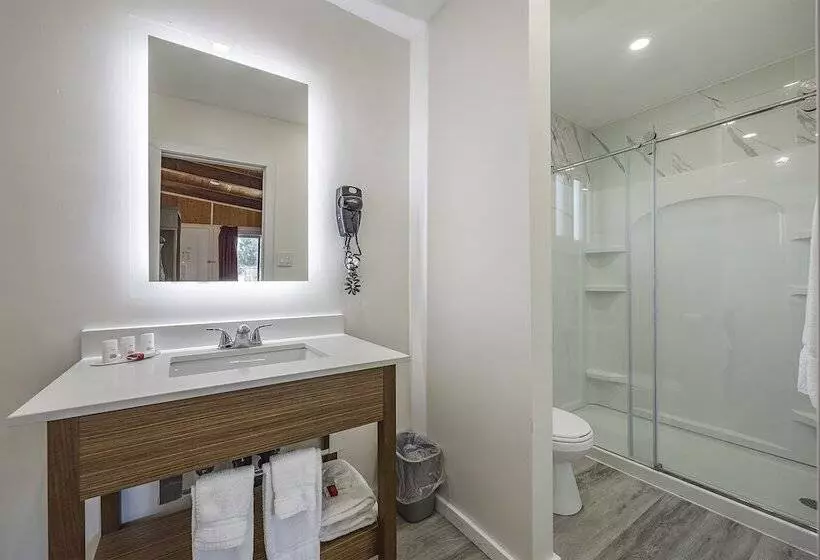 デラックスルーム, Ramada By Wyndham 1000 Islands Gananoque