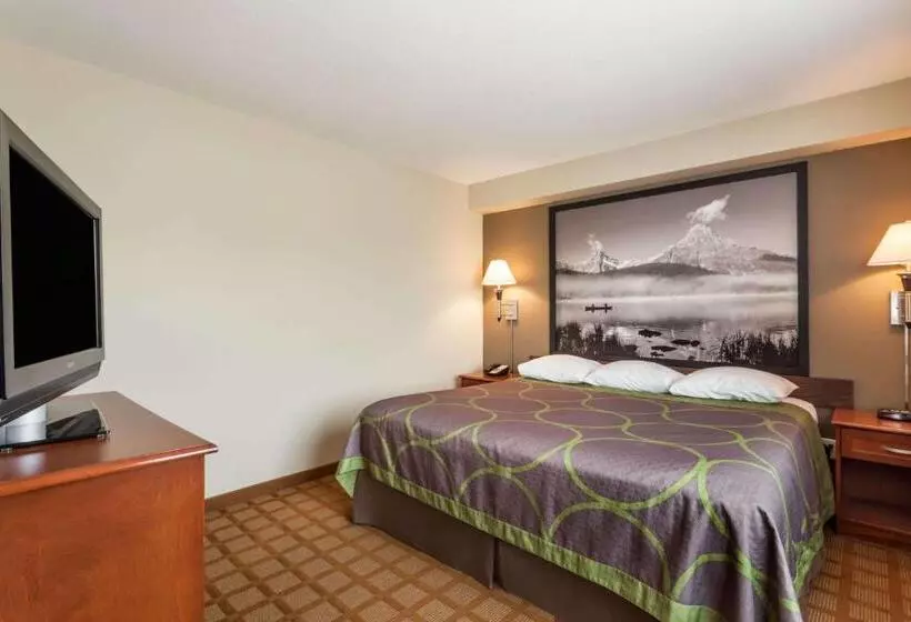 سوئیت با تخت بزرگ, Super 8 By Wyndham Abbotsford Bc