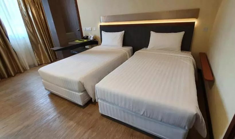 اتاق سوپریور, The Capital Residence Suites