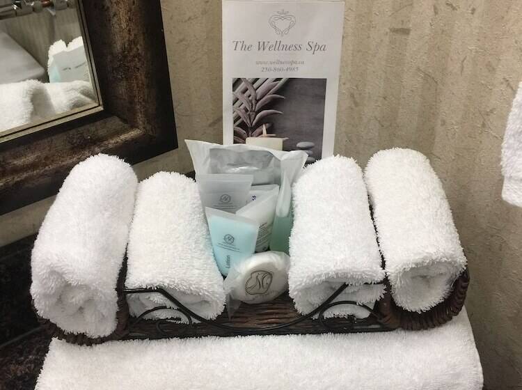 스탠다드 룸 더블 침대 2개, Best Western Plus Kelowna Hotel & Suites