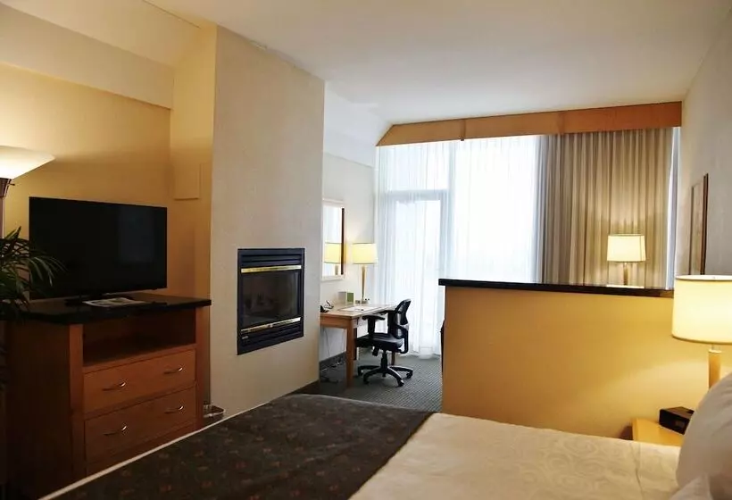 Executive-huone, Best Western Plus Kelowna Hotel & Suites