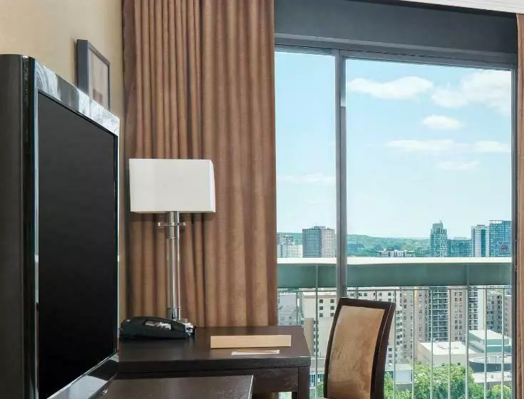 Deluxe-huone, Chelsea Hotel Toronto