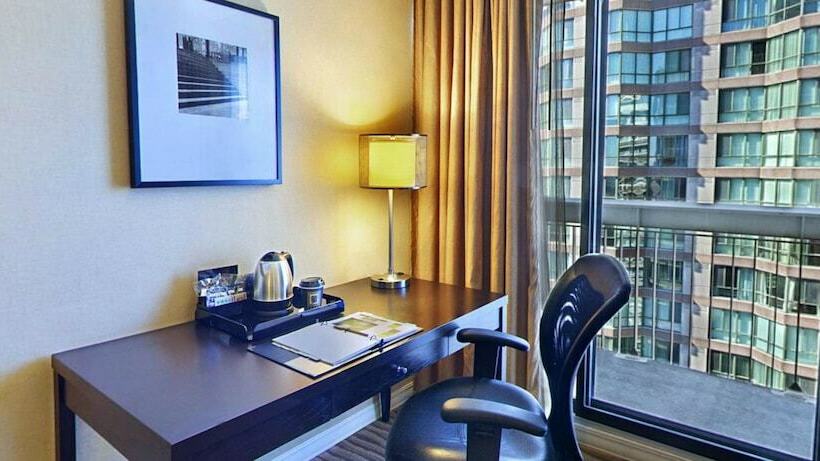 غرفه قياسيه سريرين مزدوجين, Chelsea Hotel Toronto