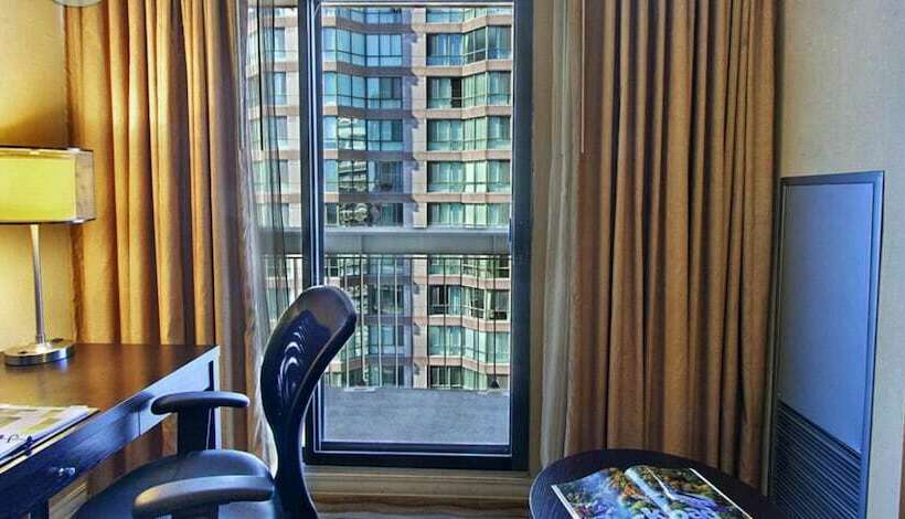 デラックスルーム, Chelsea Hotel Toronto
