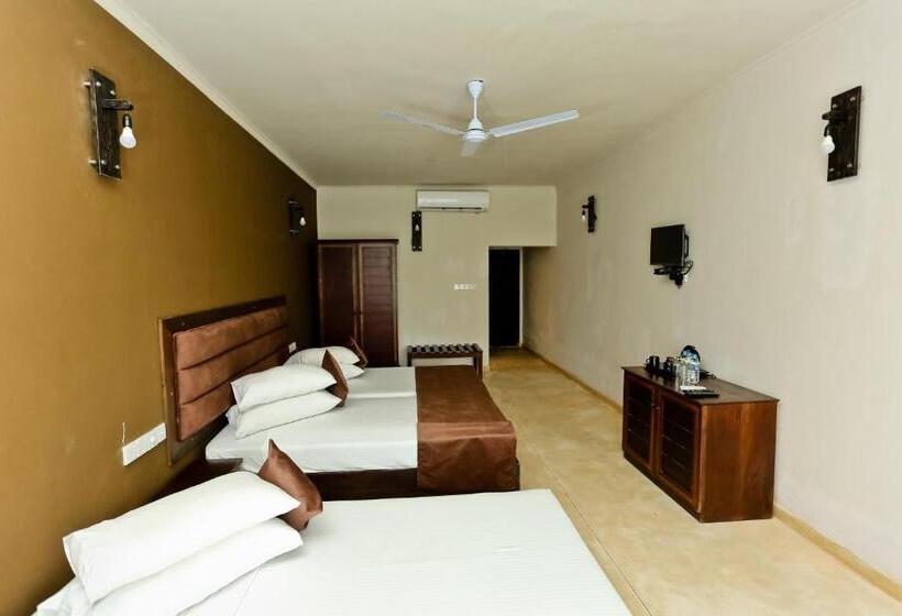 디럭스 룸, Golden Star Beach Hotel