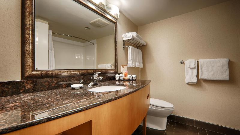 스위트, Best Western Plus Kelowna Hotel & Suites