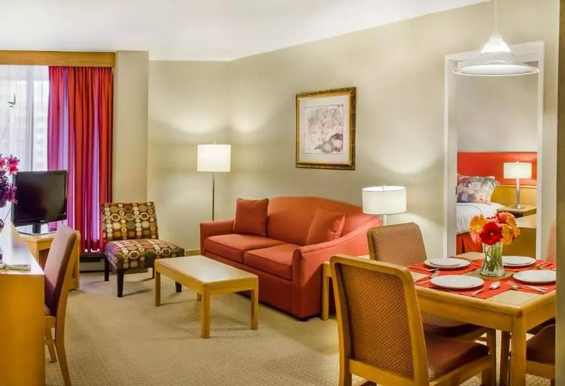 スイート, Cartier Place Suite