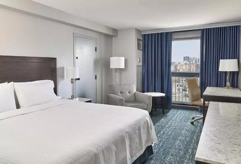 Executive-huone King-vuode, Chelsea Hotel Toronto