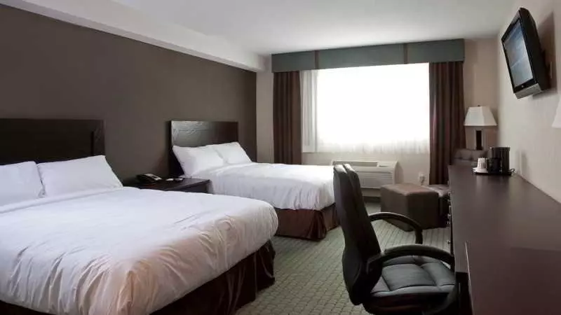 اتاق استاندارد, Coast Lethbridge Hotel & Conference Centre