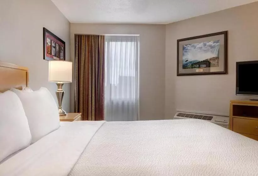 Standard-huone King-vuode, Days Inn By Wyndham Niagara Falls Near The Falls