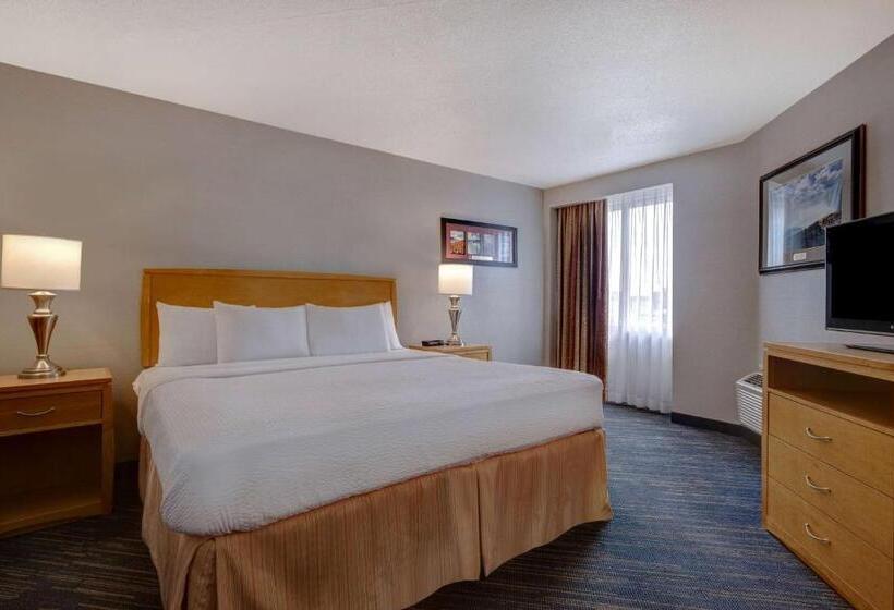 キングサイズベッドのスタンダードルーム, Days Inn By Wyndham Niagara Falls Near The Falls