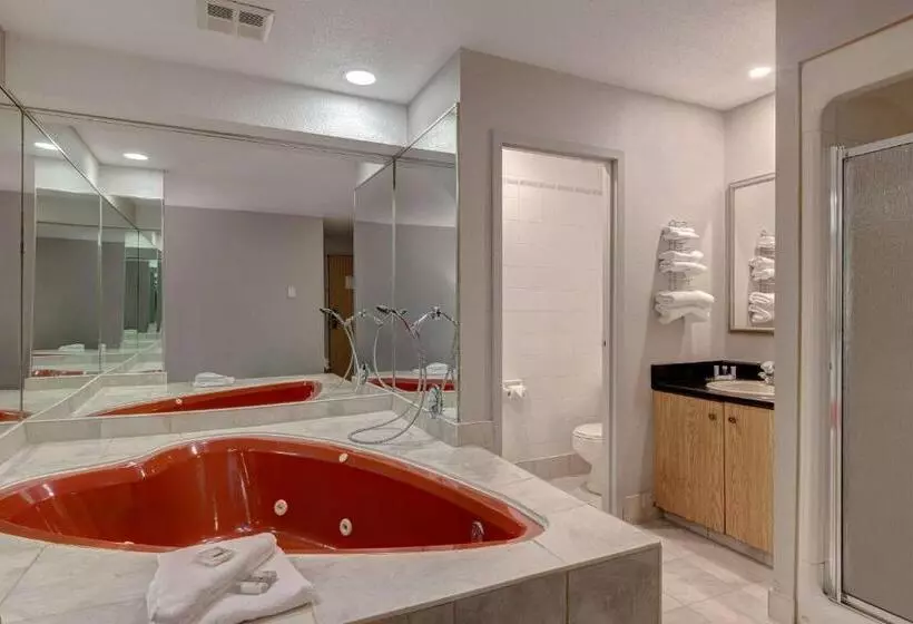 Deluxe-huone King-vuode, Days Inn By Wyndham Niagara Falls Near The Falls