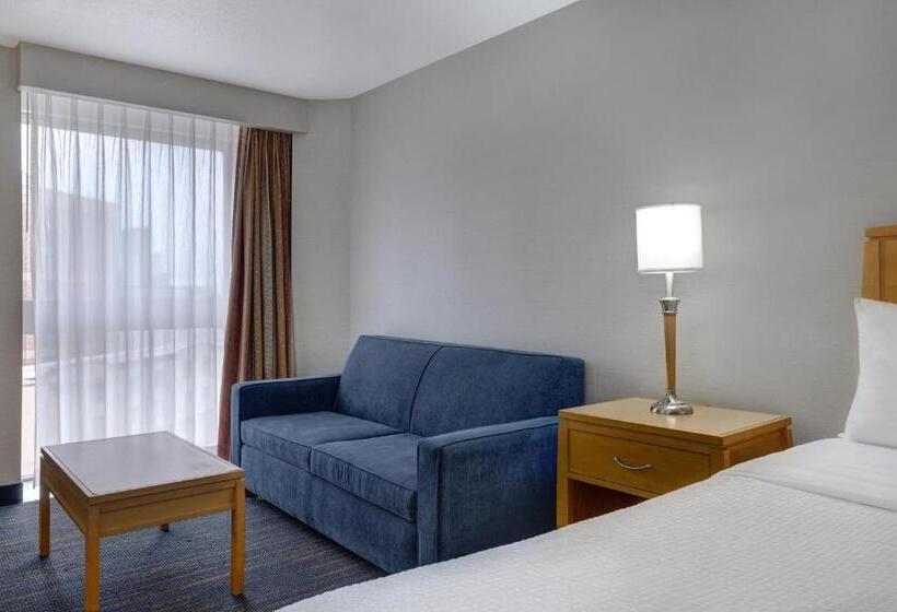 キングサイズベッドのデラックスルーム, Days Inn By Wyndham Niagara Falls Near The Falls