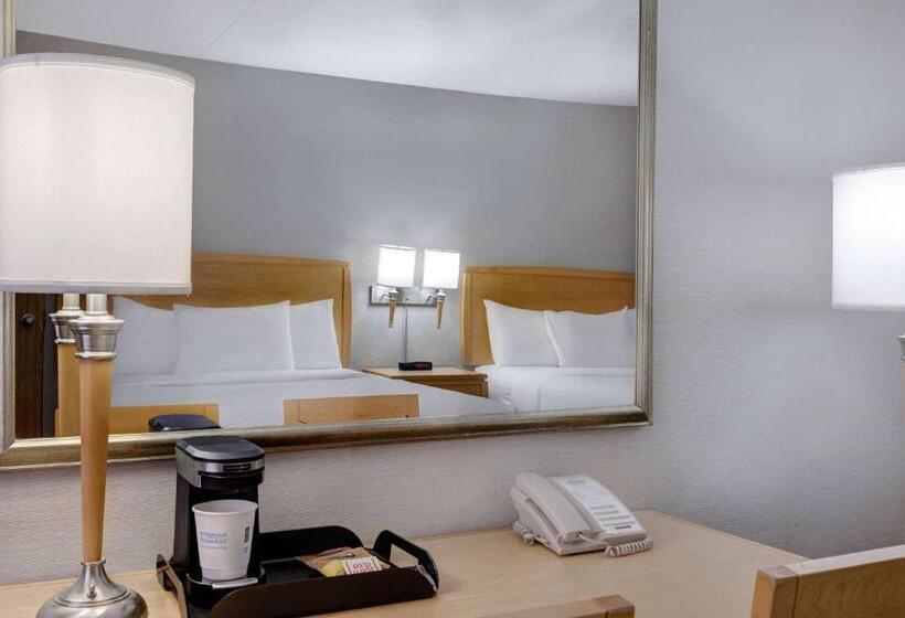 标准间, Days Inn By Wyndham Niagara Falls Near The Falls