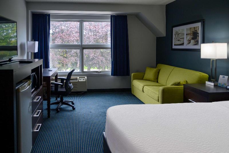 带大床的标准间, Days Inn By Wyndham Sarnia Harbourfront