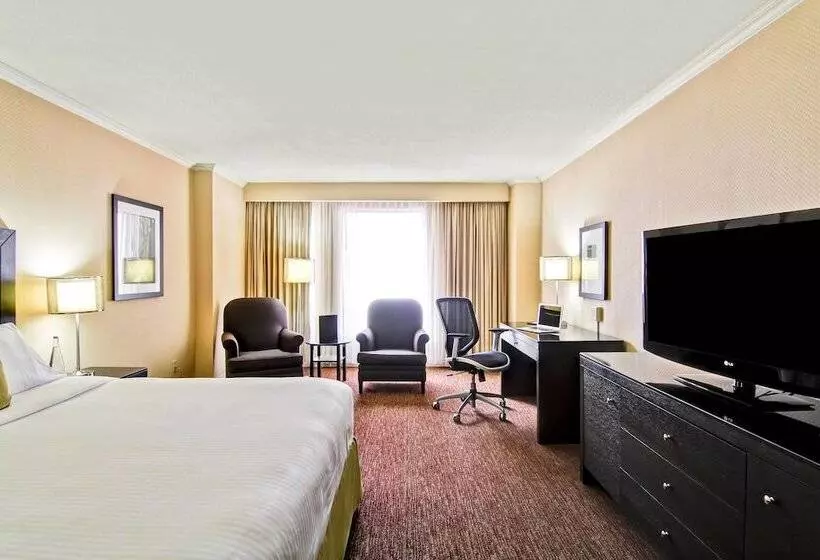 اتاق پرمیوم, Delta Hotels By Marriott Toronto East