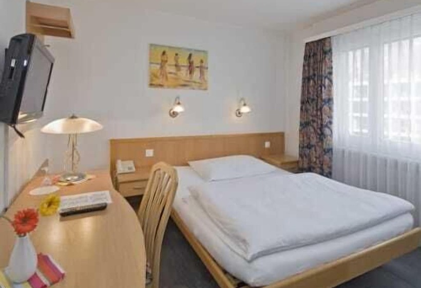 חדר סטנדרט יחיד, Europe Brig