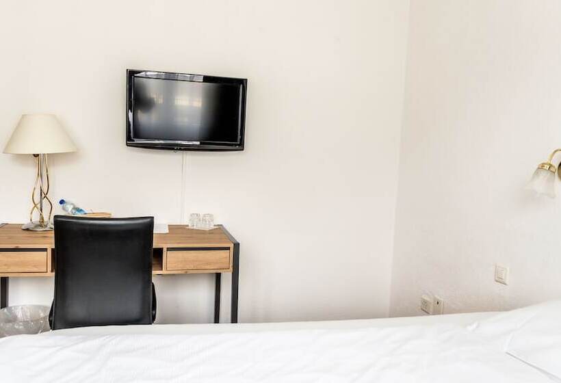 חדר סטנדרט יחיד, Europe Brig