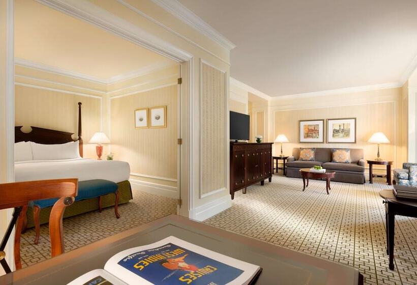 جناح جونيور, Fairmont Château Laurier