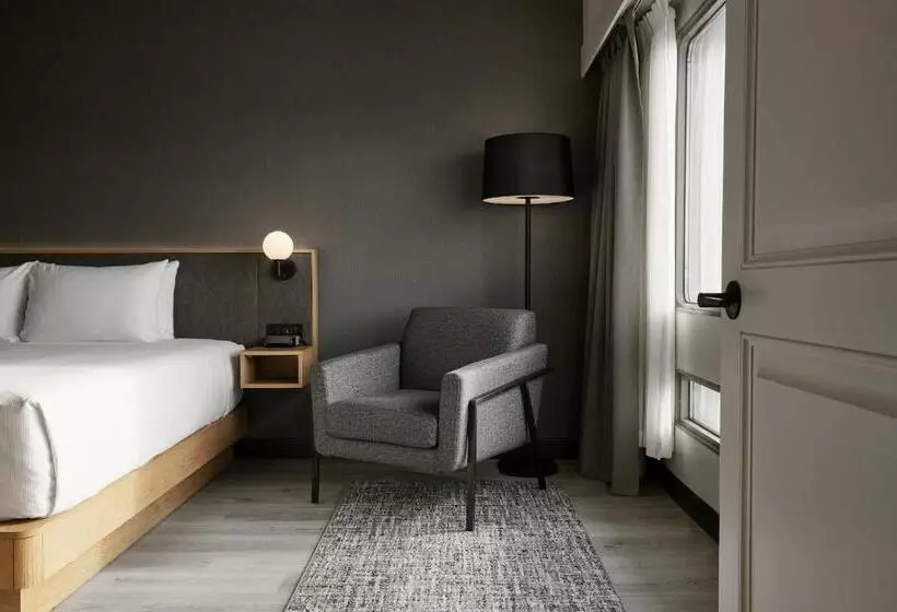 キングサイズベッドのスイートルーム, Hyatt Place Montreal Downtown