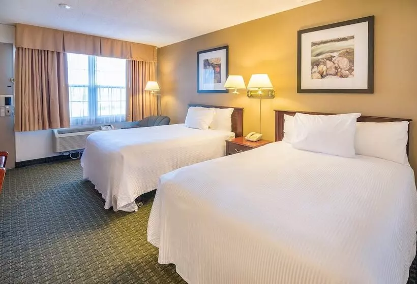 スイート（家族用）, Ramada By Wyndham Thunder Bay Airlane