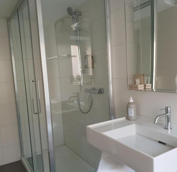 חדר סטנדרט לשלושה, & Restaurant Forni