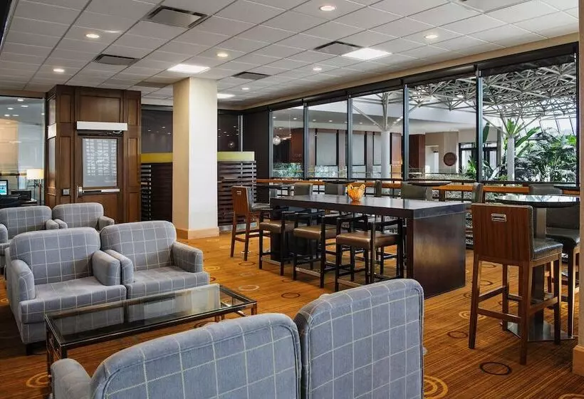 اتاق کلاب, Sheraton Hotel Newfoundland