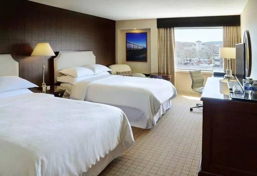 اتاق استاندارد با 2 تخت دوبل, Sheraton Hotel Newfoundland