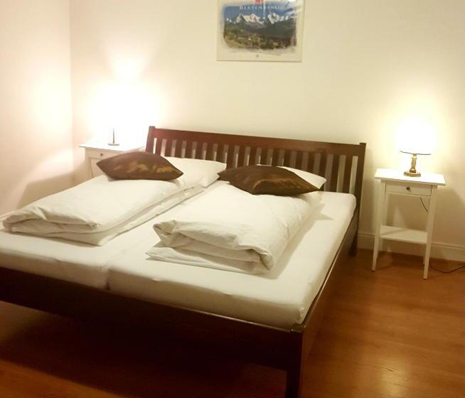 סוויטה משפחתית, Sterne