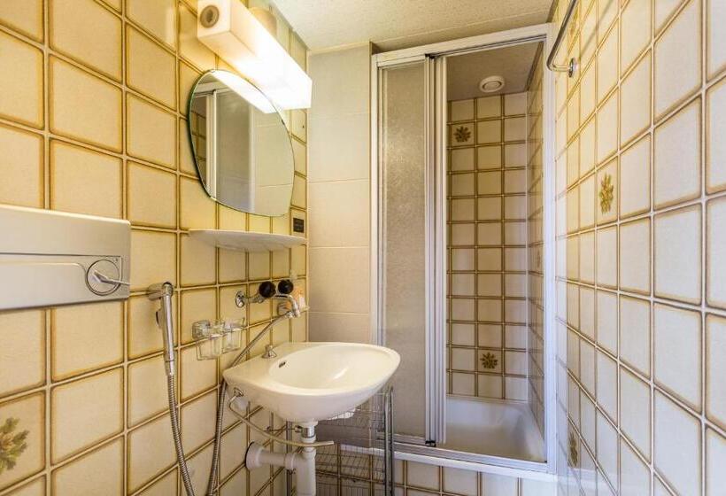 דירה בת חדר שינה 1 עם מרפסת, Sterne