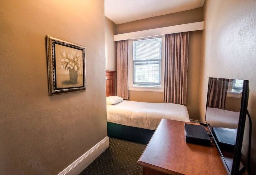 标准间, The Sylvia