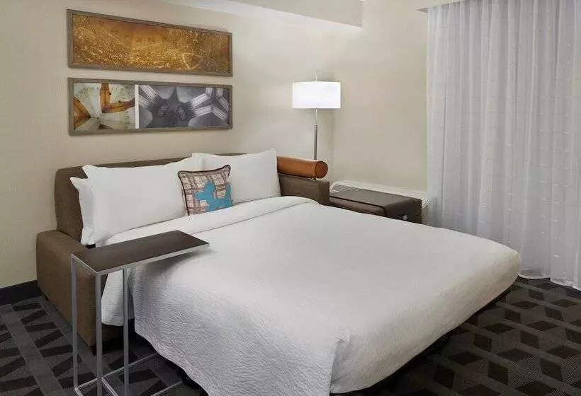 سوییت, Towneplace Suites By Marriott Oshawa