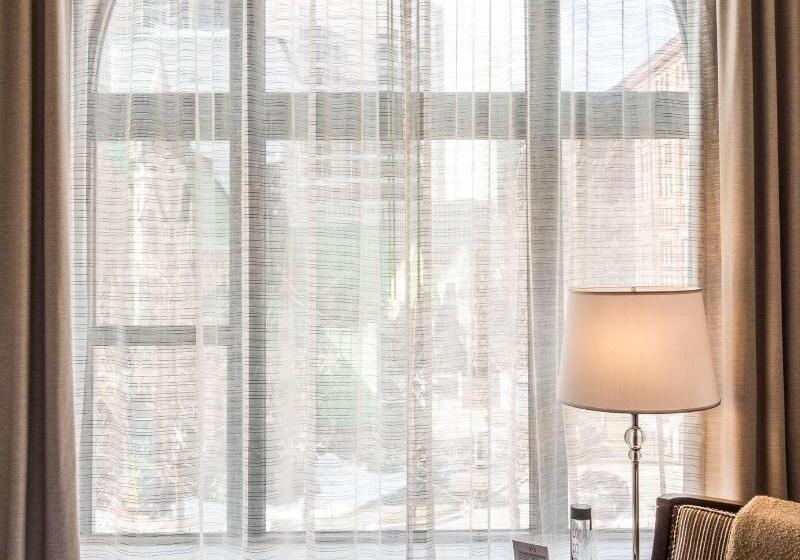 غرفة ديلوكس, Travelodge By Wyndham Lloydminster