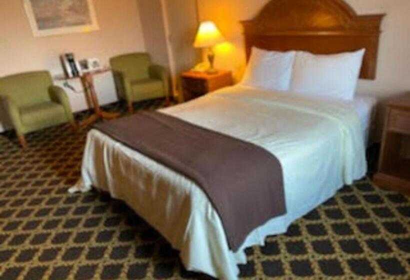 غرفة قياسية, Travelodge By Wyndham Niagara Falls Lundys Lane