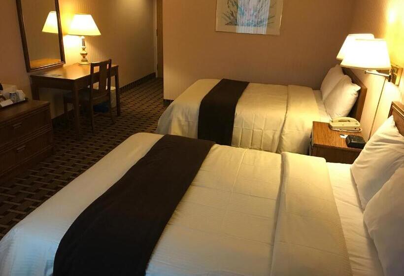 ２ダブルベッドのスタンダードルーム, Travelodge By Wyndham Niagara Falls Lundys Lane
