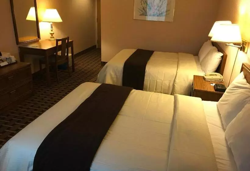 ２ダブルベッドのスタンダードルーム, Travelodge By Wyndham Niagara Falls Lundys Lane