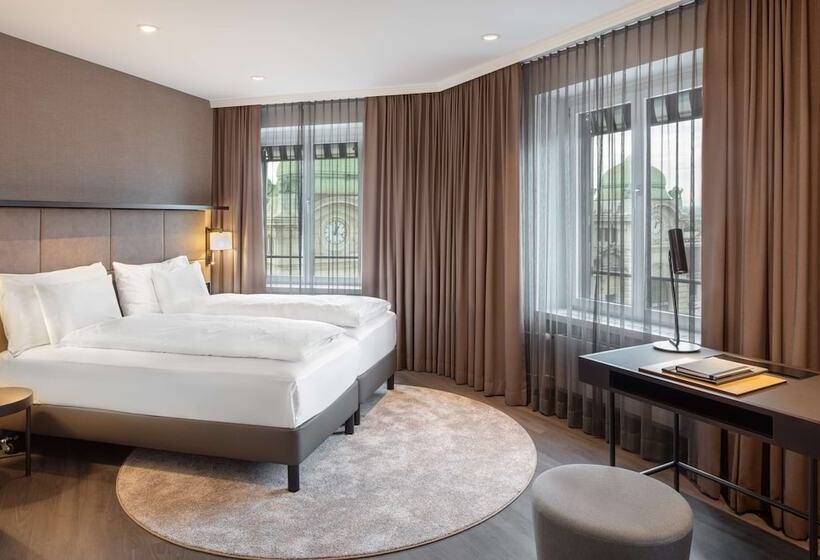 スーペリアールーム, Victoria