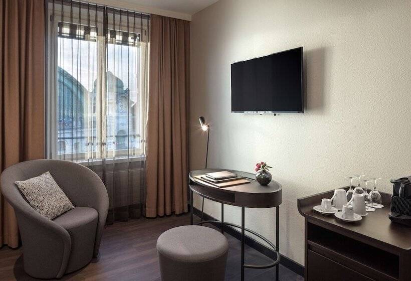 コンフォートルーム, Victoria