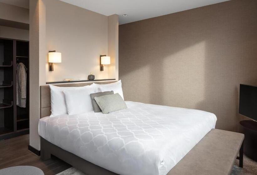 エクゼクティブスイート, Victoria