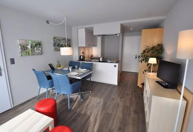 ２ベッドルームのスーペリアアパートメント, Hop Apartments & Suites