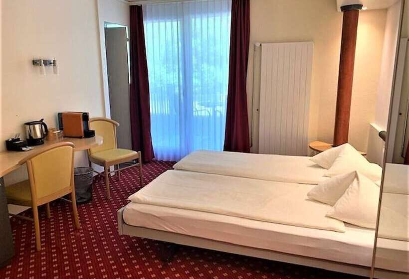 标准间, Hop Apartments & Suites