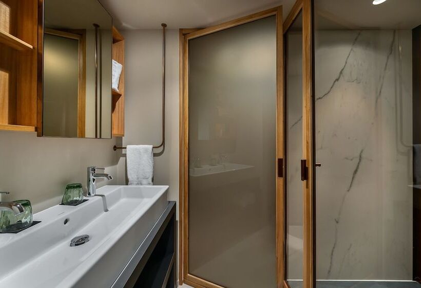 سوییت, 9hotel Paquis