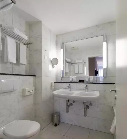 اتاق استاندارد چهار تخته, Altstadt Hotel Krone Luzern