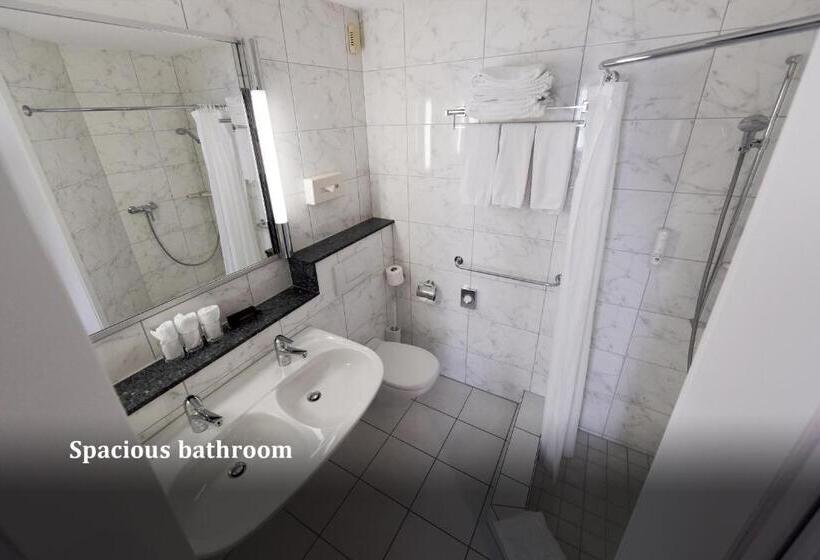 스탠다드 트리플 룸, Altstadt Hotel Krone Luzern