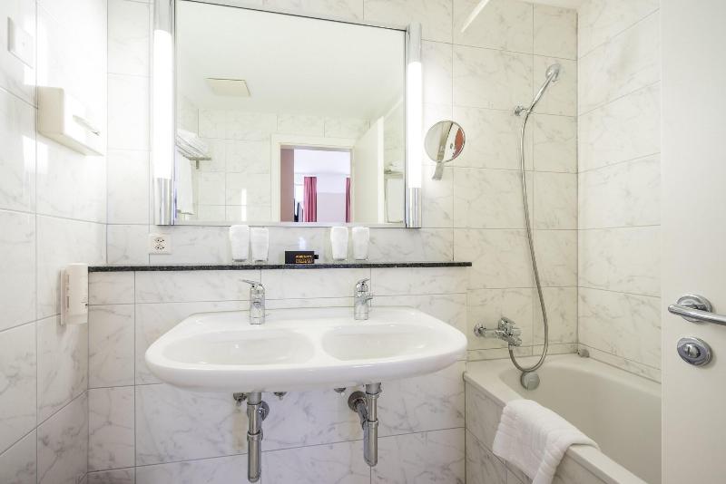 四人标准间, Altstadt Hotel Krone Luzern