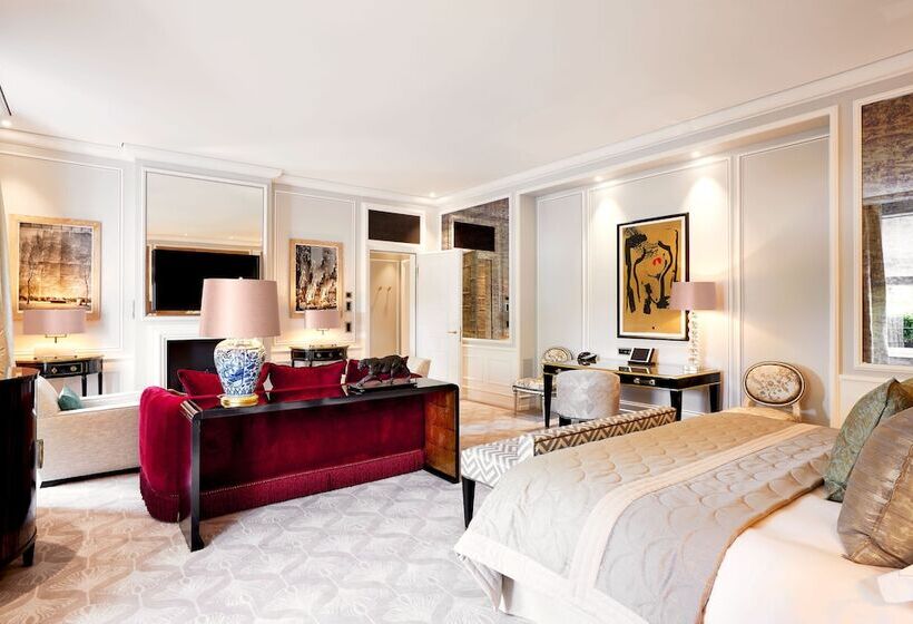 سوییت جونیور لوکس, Baur Au Lac